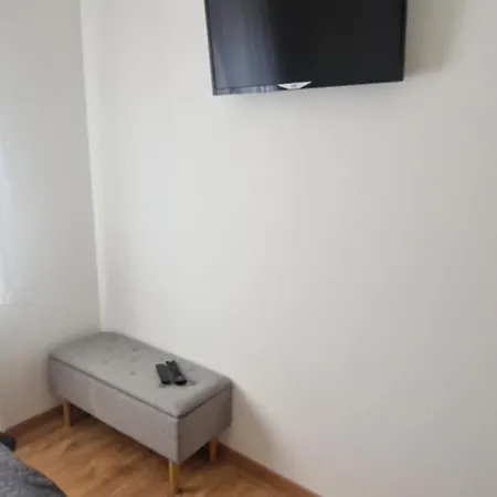 Julianna Free Parking *