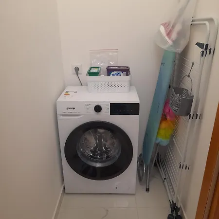 Julianna Free Parking *